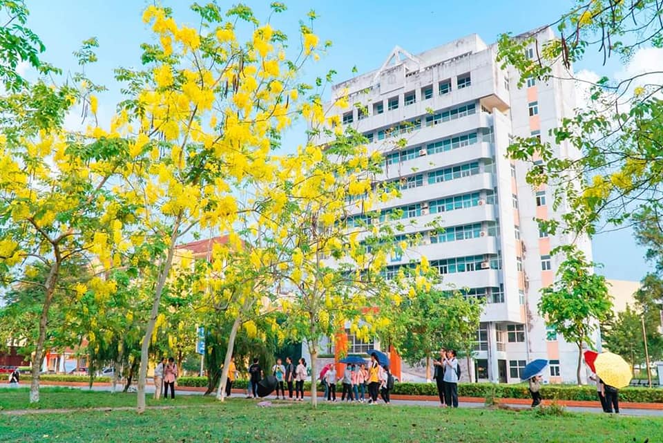 Khuôn viên trường đại học sư phạm Thái Nguyên